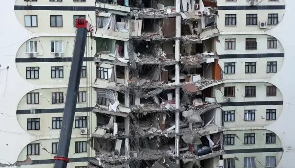 
ترکیه و خشم مردم زلزله‌زده / مسولیت هزاران جان‌باخته زلزله با چه کسی است؟