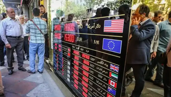 
پیش بینی قیمت دلار 16 آبان 1402 / بازار ارز به مذاکرات تهران و بغداد چشم دوخت